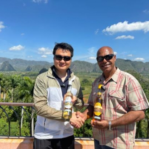 古巴朗姆酒传统酿造工艺解析：红土甘蔗与百年传承