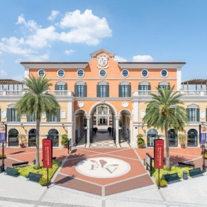 佛罗伦萨小镇奥特莱斯：意式购物与娱乐体验新地标