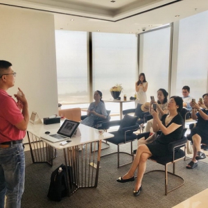 摄影主题大赛点亮颐年生活，平安银行深圳分行举办花漾颐年活动