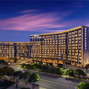 绍兴苏宁希尔顿酒店盛大开业 打造古越文化与现代美学融合新地标