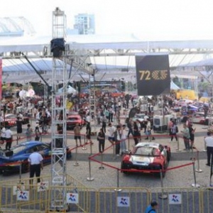 澳门格兰披治大赛车激情开战 东望洋赛道迎来全球车手巅峰对决