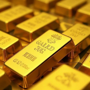 黄金点差新低！2025 年交易成本革命与金盛贵金属的破局之道